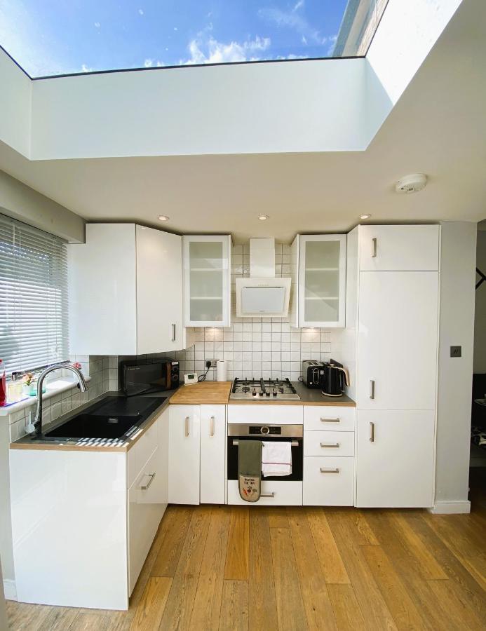 Apartamento Cosy Haven Wembley Exterior foto
